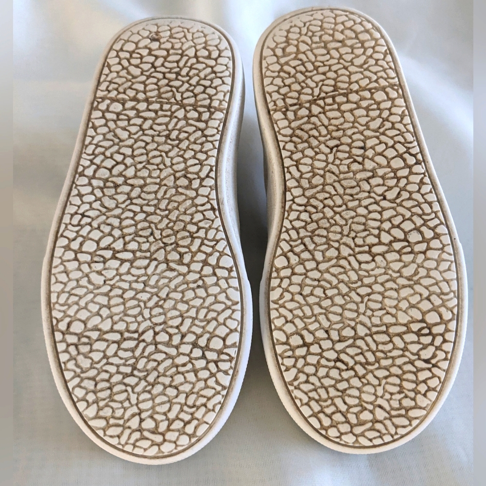Michael Kors Toddler Girl Slip-on Sneakers - Picture 7 of 7